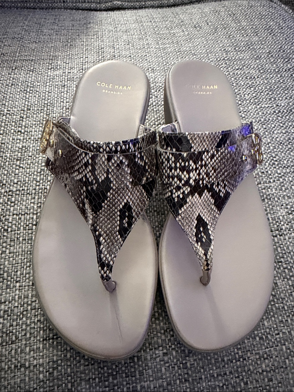 Cole Haan Women's Snake-Print Platform Wedge Thong Sandals Size 6.5